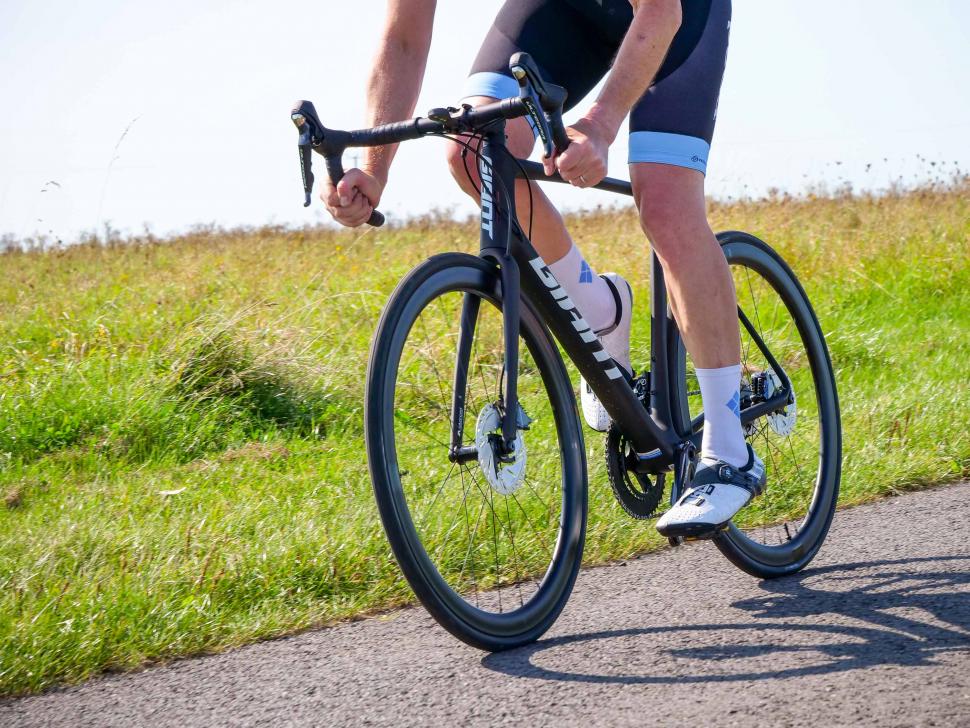 Best Budget Road Bikes 2025: Speed Without the Price Tag