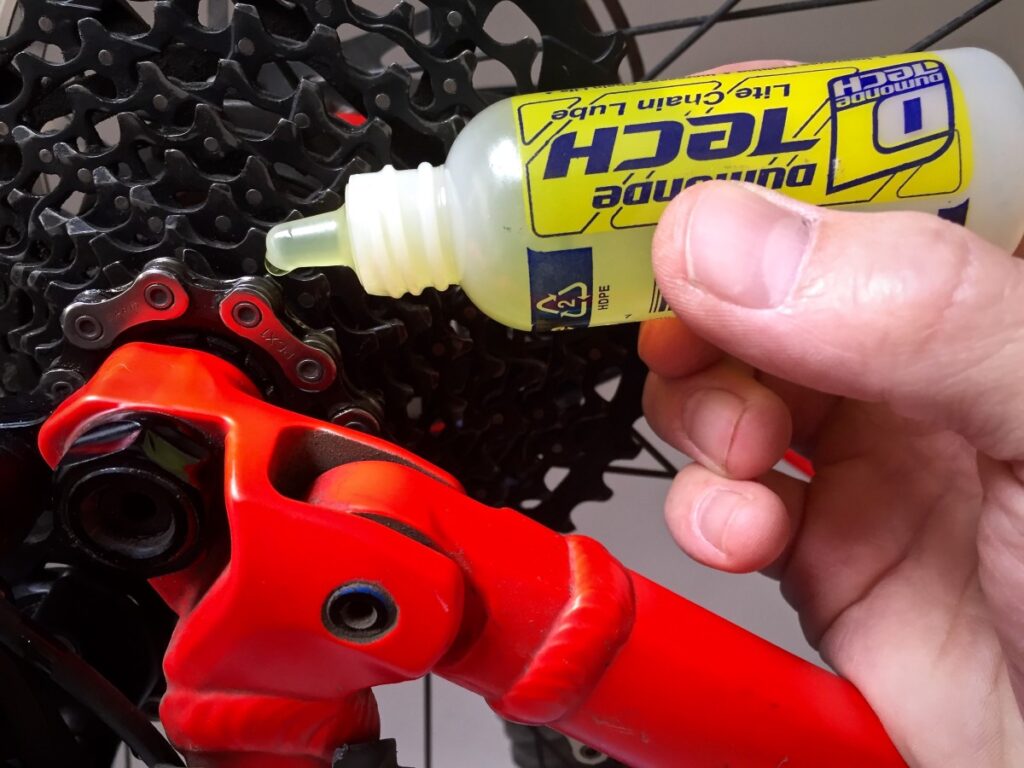 Best Chain Lube (2026): The Complete Guide to Faster, Cleaner, Longer-Lasting Drivetrains
